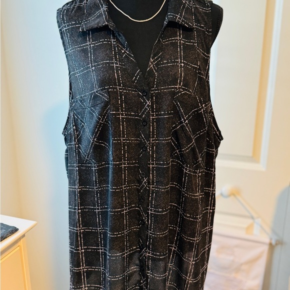Sleeveless Blouse with Collar  size 26. Never‎ worn. Light and soft mater… - Picture 5 of 5